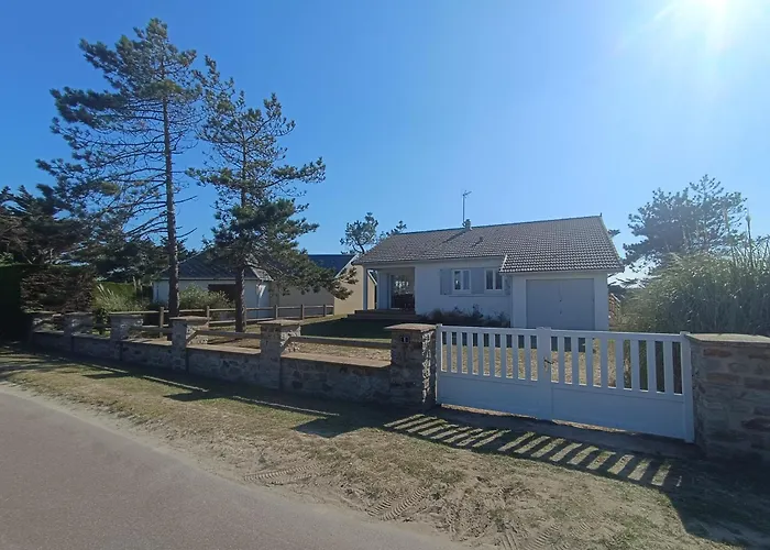 Holiday home Brittevilla Bretteville-sur-Ay